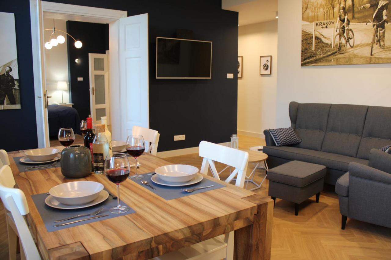 Dominican Square By Hashtag Apartments Краків Екстер'єр фото