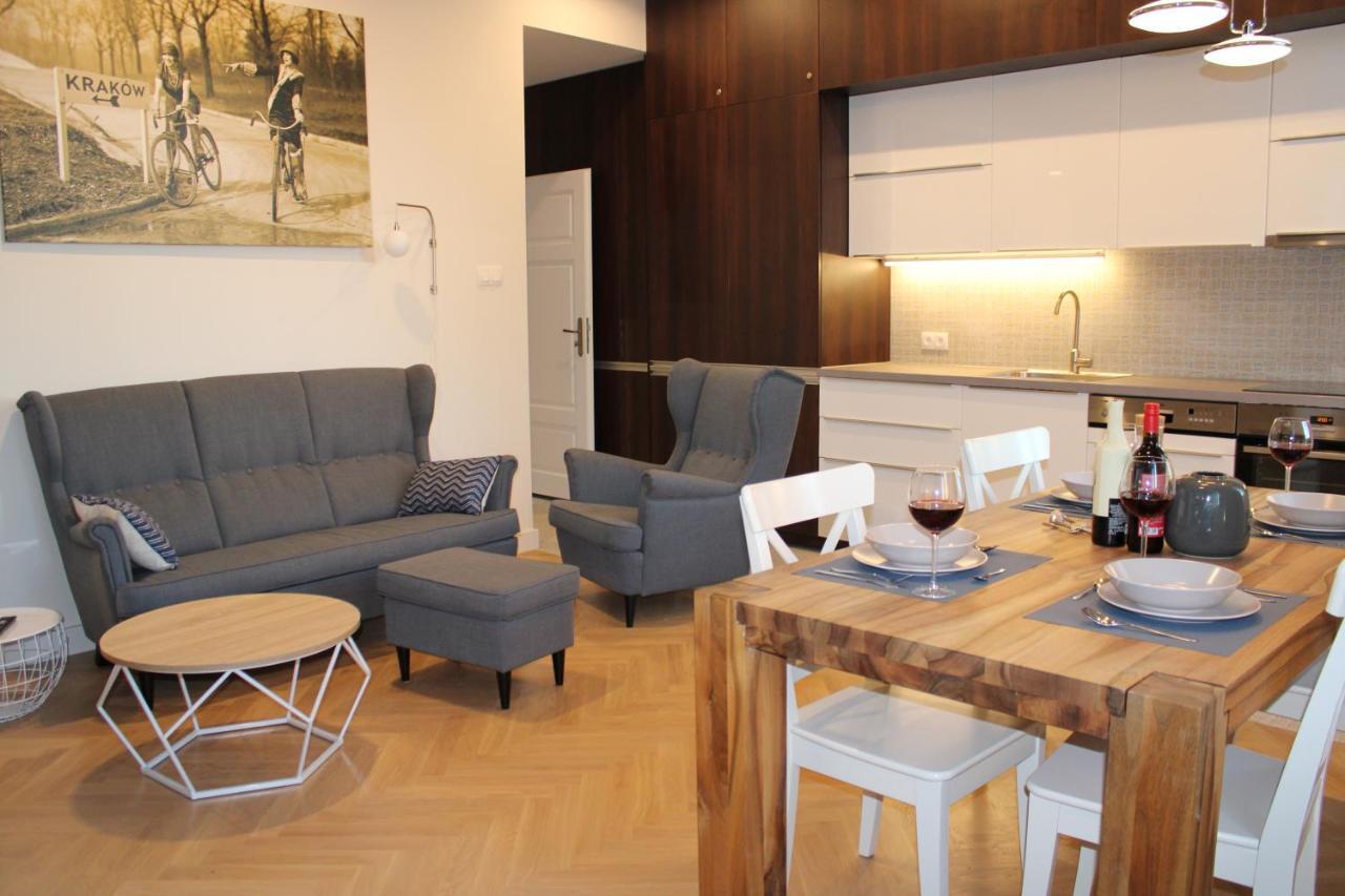 Dominican Square By Hashtag Apartments Краків Екстер'єр фото