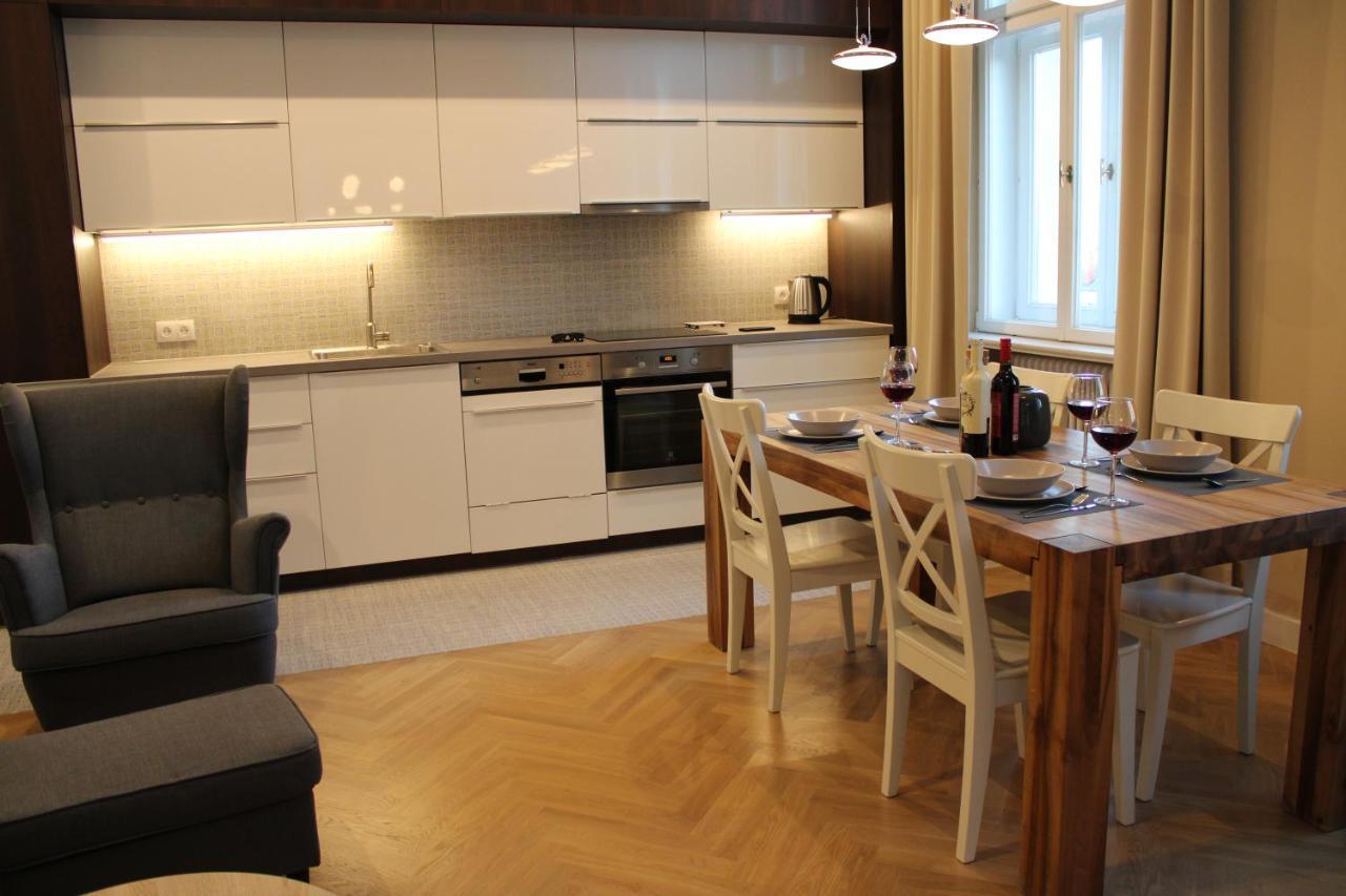 Dominican Square By Hashtag Apartments Краків Екстер'єр фото