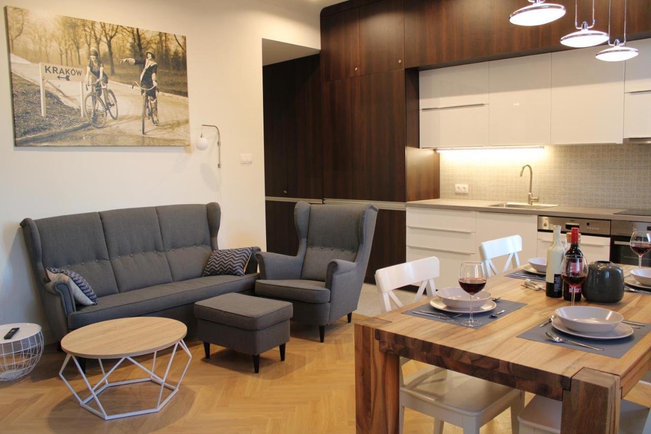 Dominican Square By Hashtag Apartments Краків Екстер'єр фото